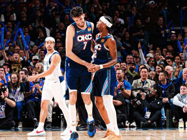 雷霆携15连胜战太阳争NBA杯四强,布克有望复出