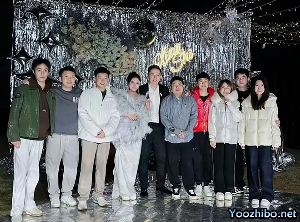 【<a href=/zonghe/snooker/ target=_blank class=infotextkey>斯诺克</a>-要闻】肖国栋前天举办了婚礼,巡回锦标赛目前已经确定了9位参赛球员,颜丙涛表示2027年解禁后复出