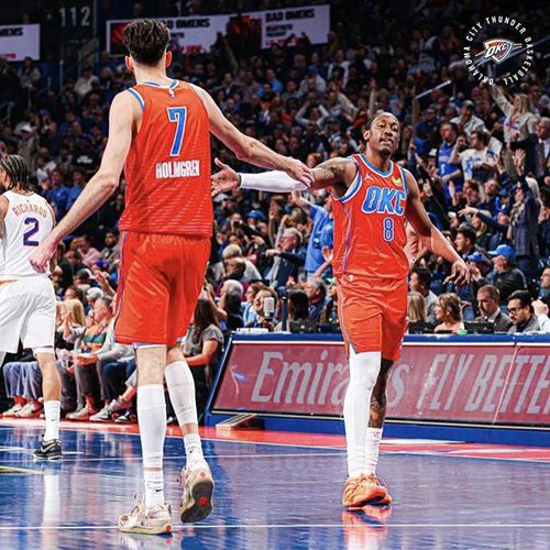 雷霆49分血洗<a href=/lanqiu/suns/ target=_blank class=infotextkey>太阳</a>+手握多签，霍姆格伦成顶级内线